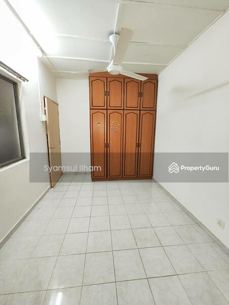 For Sale - 20x80 , Extended unit at taman mawar taman kinrara puchong
